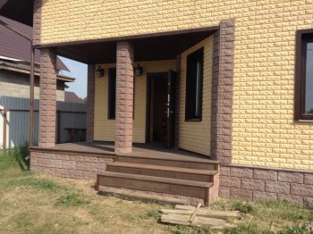 Объект состоящий из 2-х построек брусовой дом и баня село Амерево